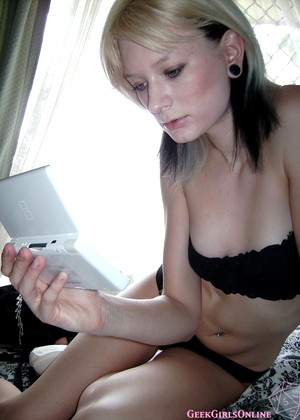 Geek girls online-porn galleries